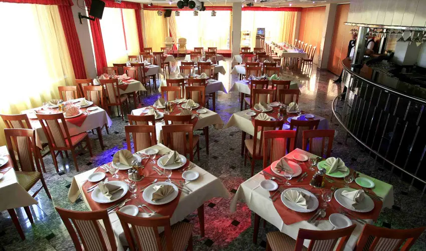 Silver Hotel Hajd�szoboszl� - M�rcius 15.  (min. 2 �j)