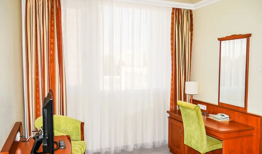 Silver Hotel Hajd�szoboszl� - M�rcius 15.  (min. 2 �j)