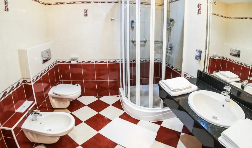 Silver Hotel Hajd�szoboszl� - M�rcius 15.  (min. 2 �j)