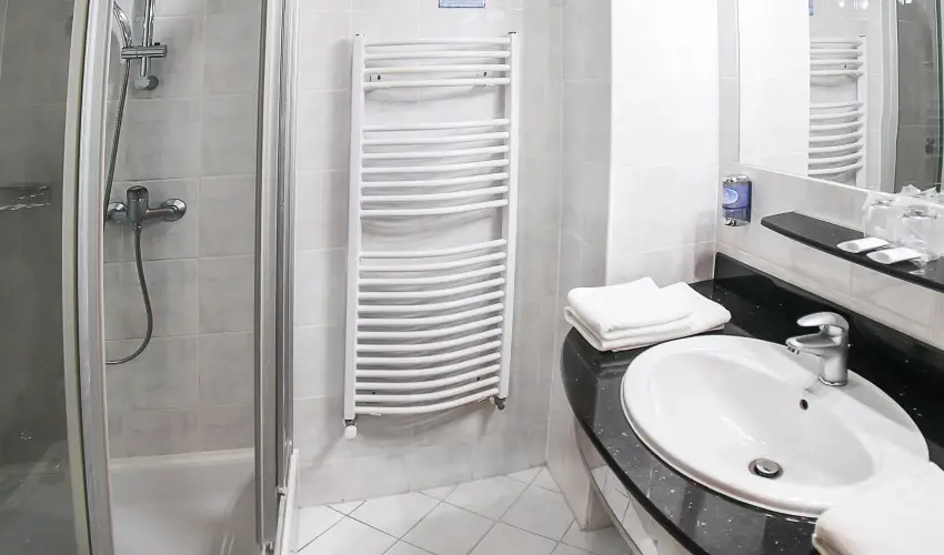 Silver Hotel Hajd�szoboszl� - M�rcius 15.  (min. 2 �j)