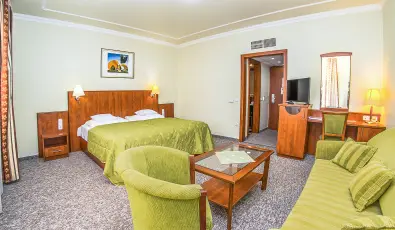 Silver Hotel Hajd�szoboszl�