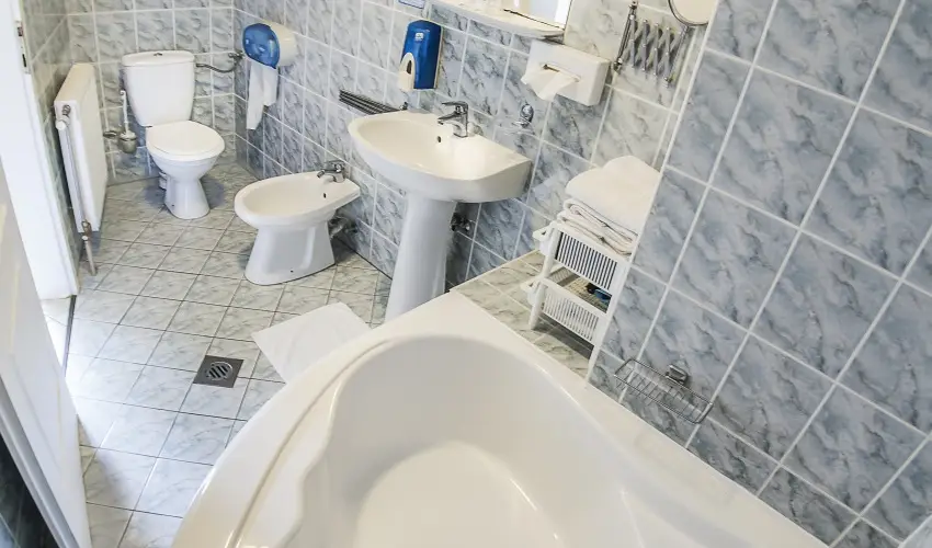 Silver Hotel Hajd�szoboszl� - M�rcius 15.  (min. 2 �j)