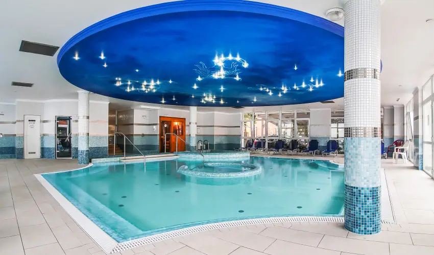 Silver Hotel Hajd�szoboszl� - M�rcius 15.  (min. 2 �j)