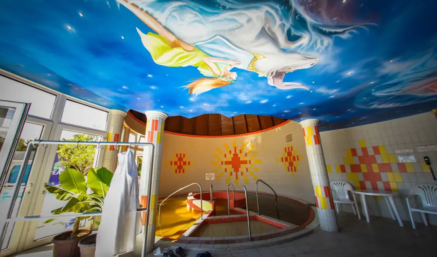 Silver Hotel Hajd�szoboszl� - M�rcius 15.  (min. 2 �j)