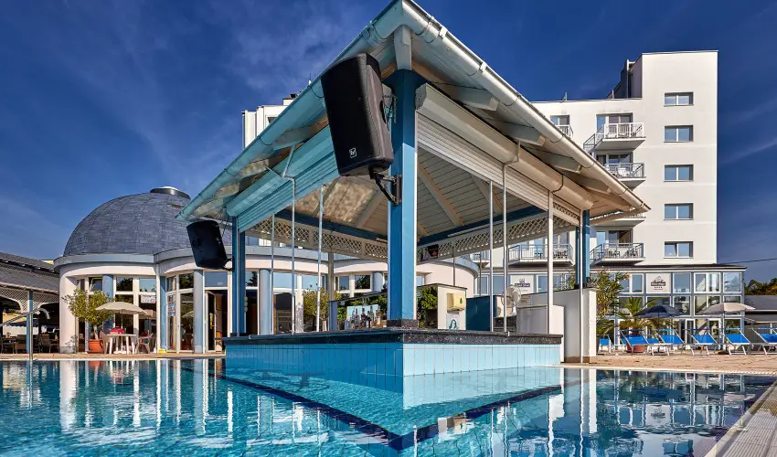 Silver Hotel Hajd�szoboszl� - M�rcius 15.  (min. 2 �j)