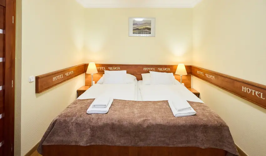 Silver Hotel Hajd�szoboszl� - M�rcius 15.  (min. 2 �j)