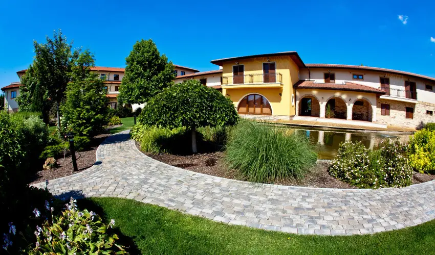 Hotel St�ci� Wellness & Konferencia Vecs�s - M�rcius 15. 