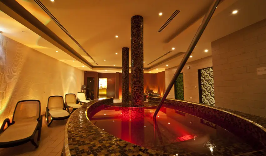 Hotel St�ci� Wellness & Konferencia Vecs�s - M�rcius 15. 