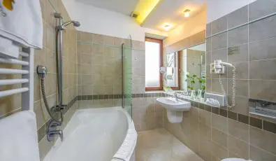 Hotel St�ci� Wellness & Konferencia Vecs�s