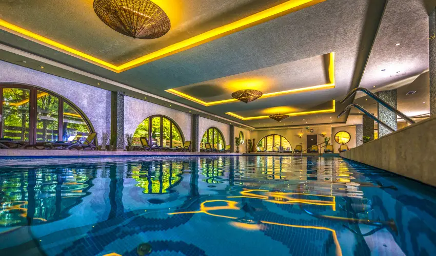 Hotel St�ci� Wellness & Konferencia Vecs�s - M�rcius 15. 