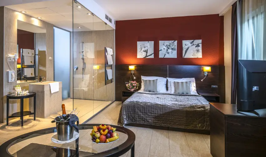 Hotel St�ci� Wellness & Konferencia Vecs�s - M�rcius 15. 