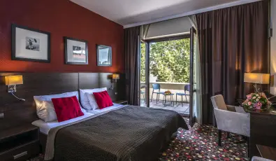 Hotel St�ci� Wellness & Konferencia Vecs�s