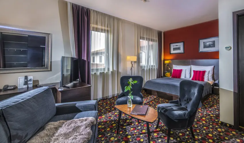 Hotel St�ci� Wellness & Konferencia Vecs�s - M�rcius 15. 