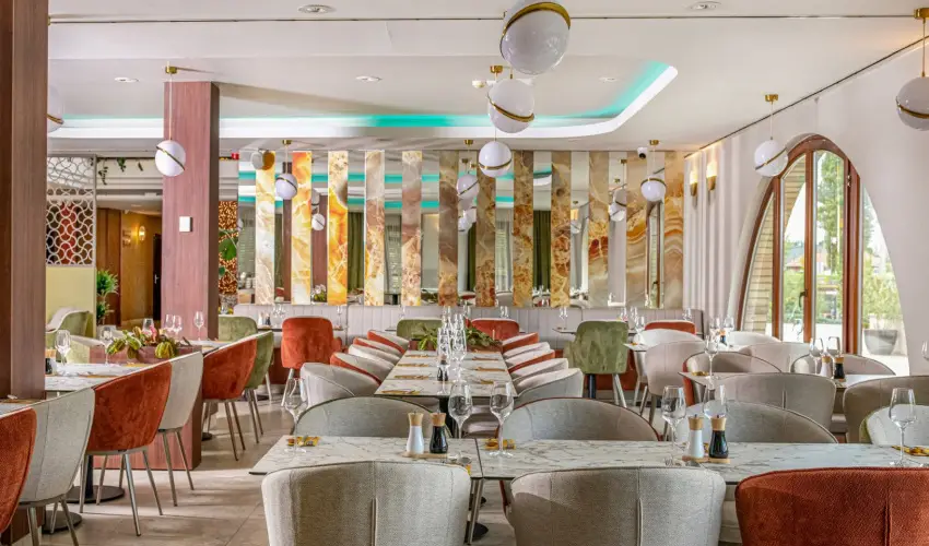 Hotel St�ci� Wellness & Konferencia Vecs�s - M�rcius 15-i csomag (min.2 �j)