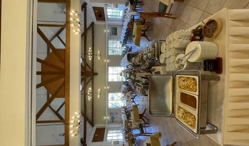 Hotel Sz�palma Porva-Sz�palmapuszta - M�rcius 15.