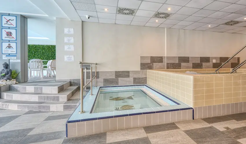 Hotel Szieszta Sopron - M�rcius 15. 
