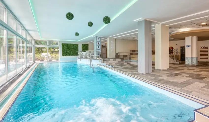 Hotel Szieszta Sopron - M�rcius 15. 