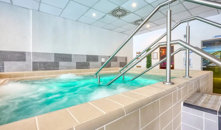 Hotel Szieszta Sopron - M�rcius 15. 
