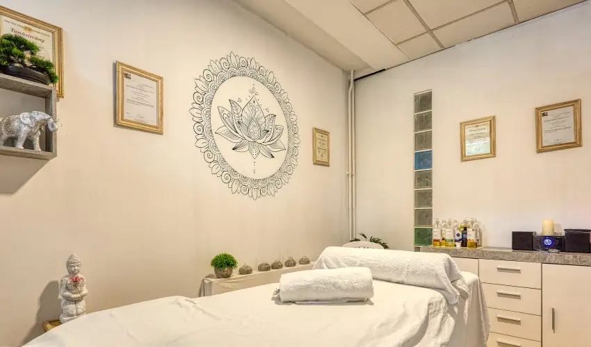 Hotel Szieszta Sopron - M�rcius 15. 