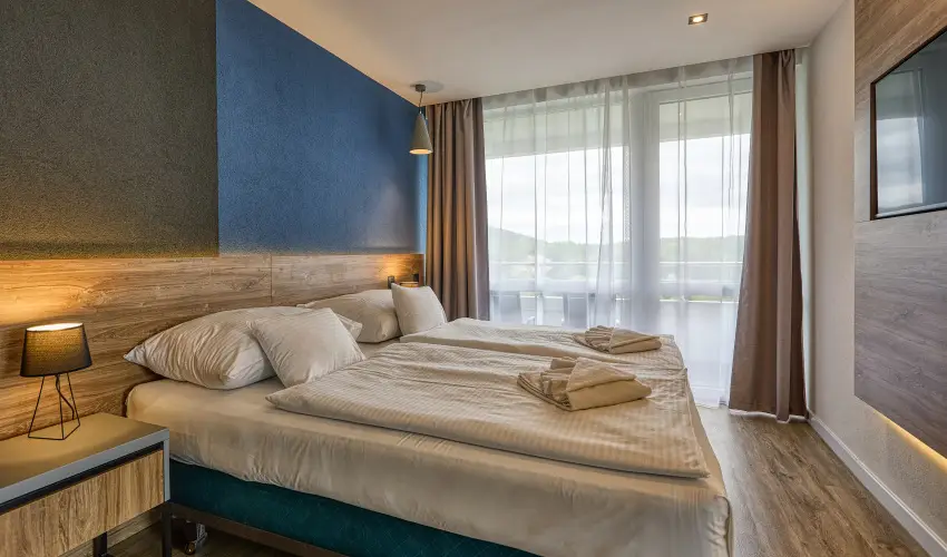 Hotel Szieszta Sopron - M�rcius 15. 