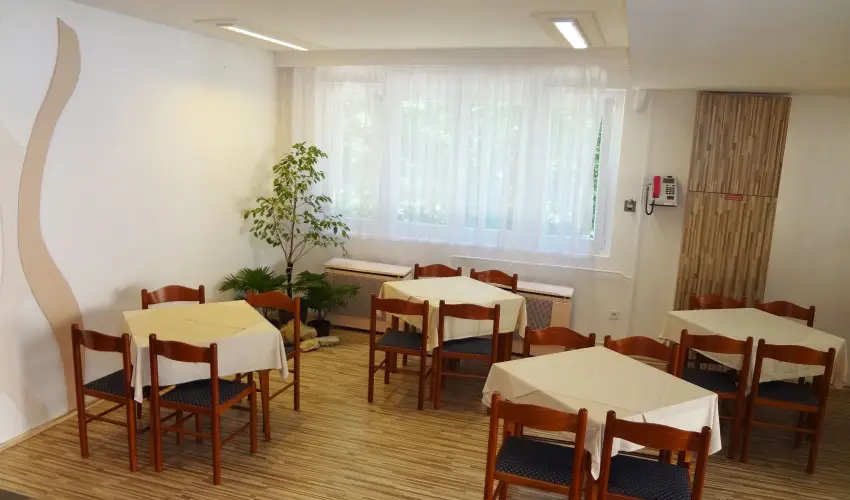 Hotel Touring Nagykanizsa - M�rcius 15. 