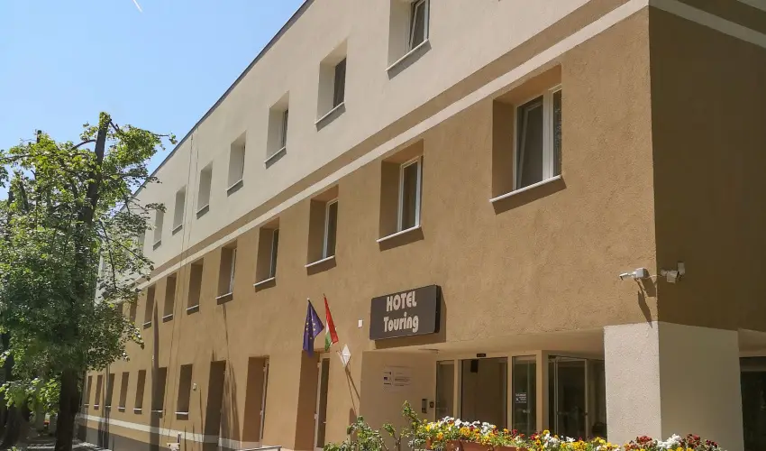 Hotel Touring Nagykanizsa - M�rcius 15. 