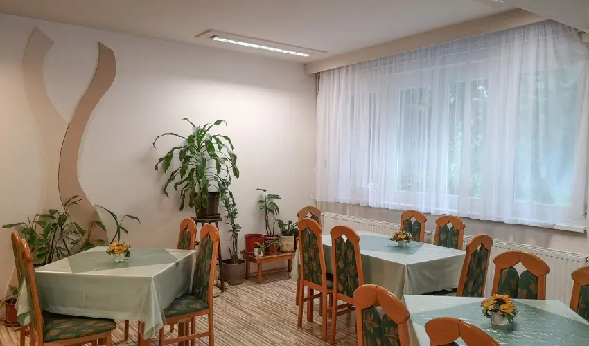 Hotel Touring Nagykanizsa - M�rcius 15. 