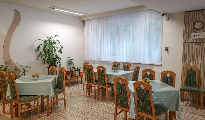 Hotel Touring Nagykanizsa - M�rcius 15. 