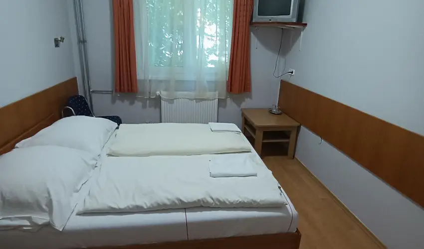 Hotel Touring Nagykanizsa - M�rcius 15. 