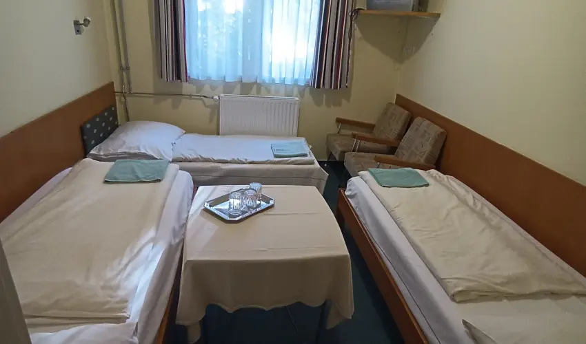 Hotel Touring Nagykanizsa - M�rcius 15. 