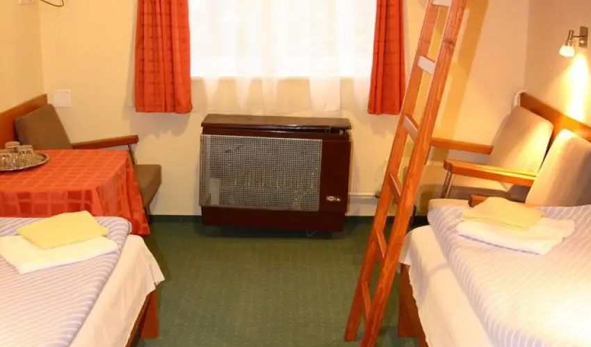 Hotel Touring Nagykanizsa - M�rcius 15. 