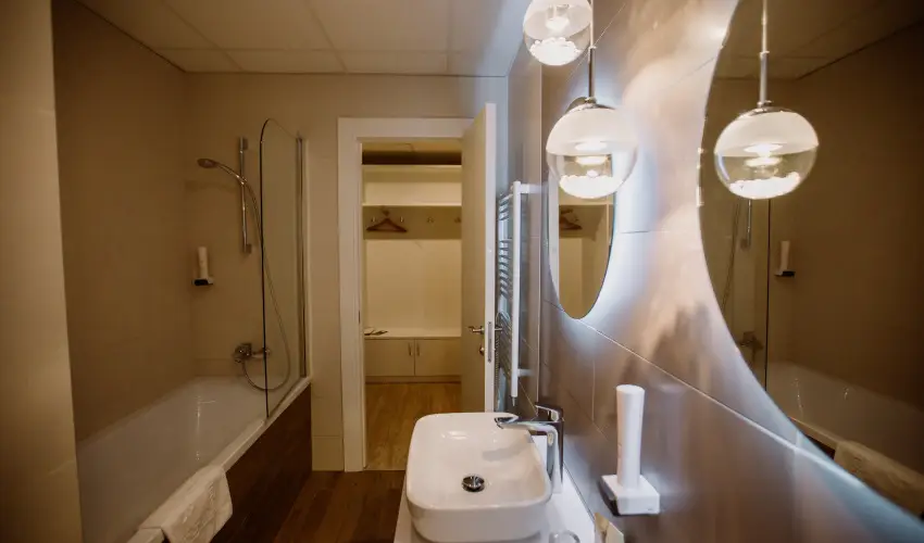 The Hotel Unforgettable - Hotel Tiliana by Homoky Hotels Budapest - M�rcius 15. 