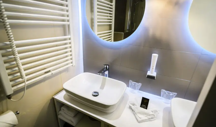 The Hotel Unforgettable - Hotel Tiliana by Homoky Hotels Budapest - M�rcius 15. 