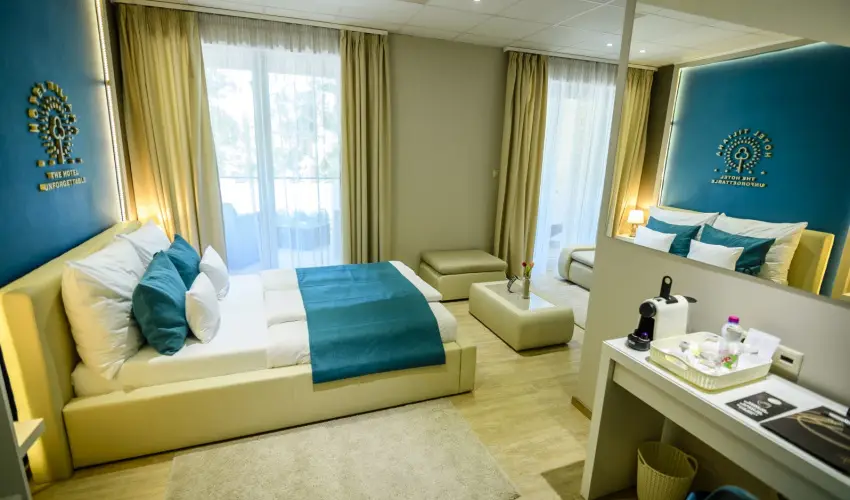 The Hotel Unforgettable - Hotel Tiliana by Homoky Hotels Budapest - M�rcius 15. 