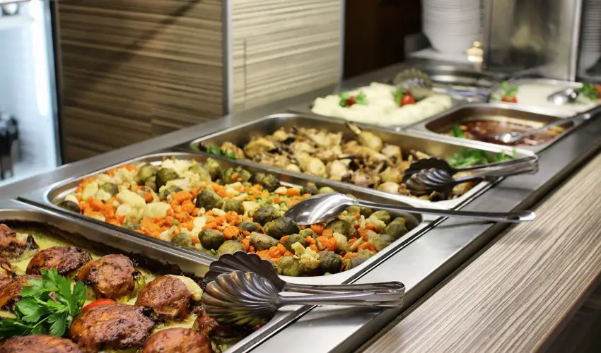 Hotel Unicornis Eger - M�rcius 15.