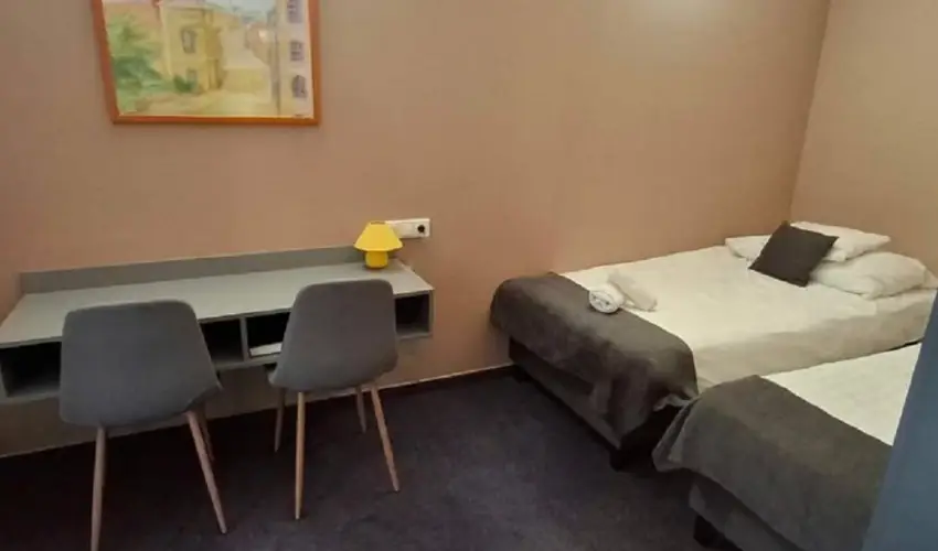 Hotel Unicornis Eger - M�rcius 15.