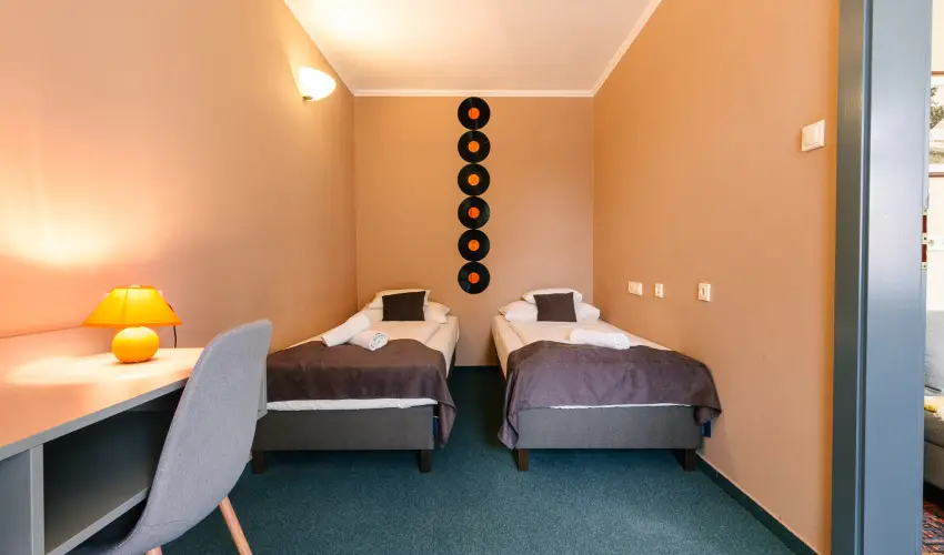 Hotel Unicornis Eger - M�rcius 15.