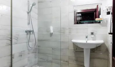 Hotel V�csecity Hern�dv�cse