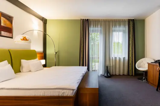 Hotel V�csecity - M�rcius 15.