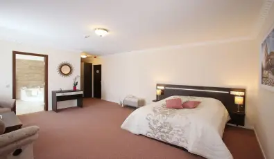 Term�l Hotel Vesta T�pi�szecs�