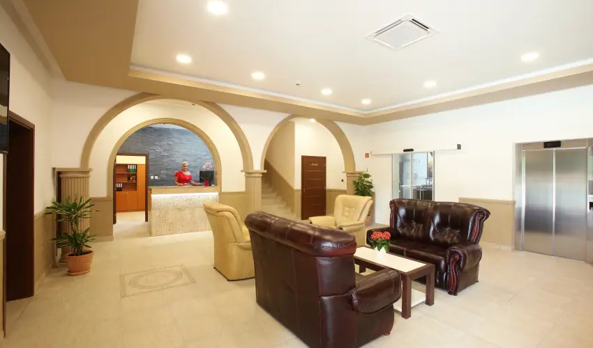 Term�l Hotel Vesta T�pi�szecs� - M�rcius 15.