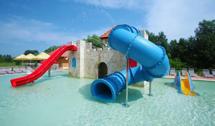 Term�l Hotel Vesta T�pi�szecs� - M�rcius 15.