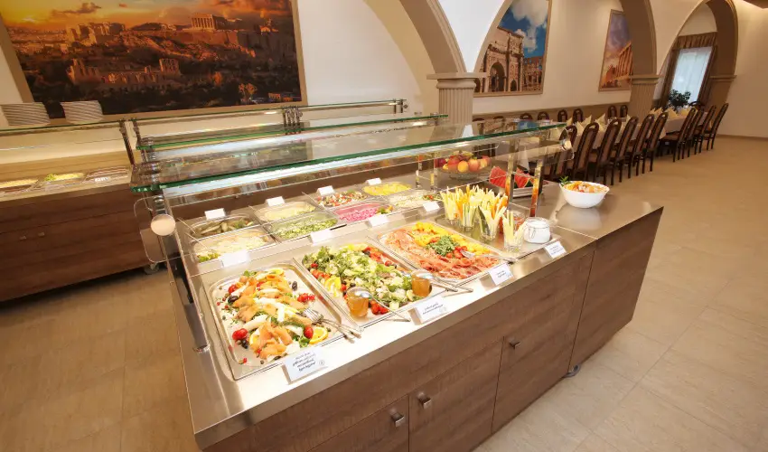 Term�l Hotel Vesta T�pi�szecs� - M�rcius 15.