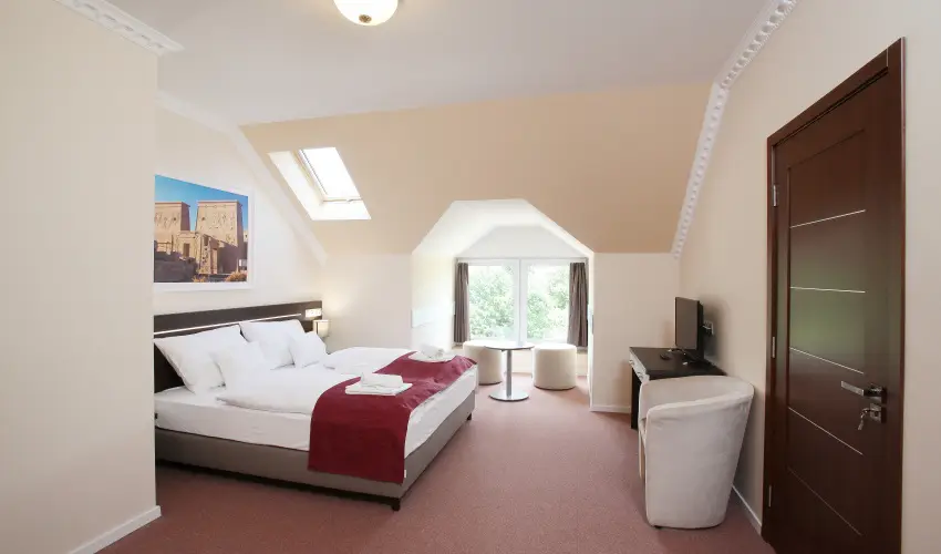 Term�l Hotel Vesta T�pi�szecs� - M�rcius 15.