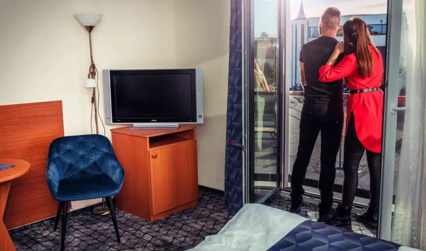 Hotel Vikt�ria S�rv�r - M�rcius 15. 