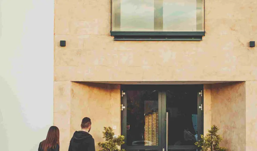 Hotel Vikt�ria S�rv�r - M�rcius 15. 