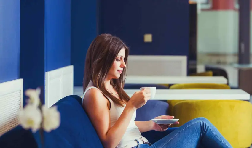 Hotel Vikt�ria S�rv�r - M�rcius 15. 