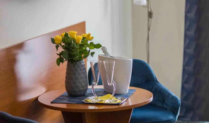 Hotel Vikt�ria S�rv�r - M�rcius 15. 