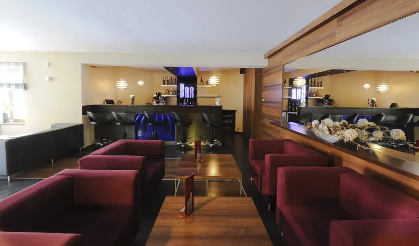 Hotel Villa V�lgy Eger - M�rcius 15. (min. 3 �j)