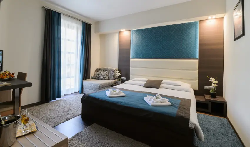 Hotel Villa V�lgy Eger - M�rcius 15. (min. 3 �j)